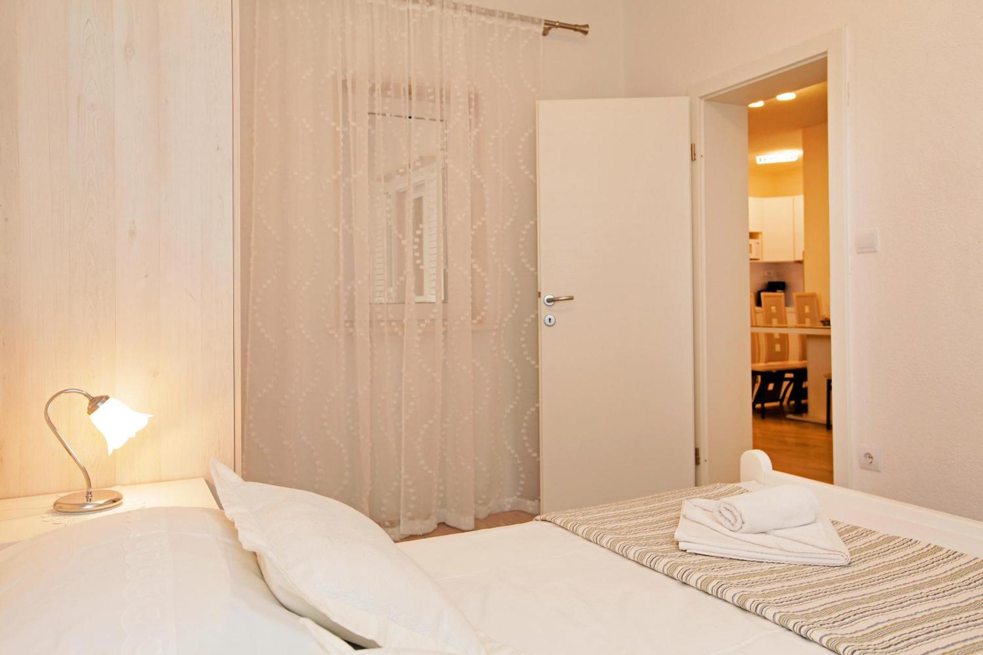 Apartments Toni Bol Kamer foto